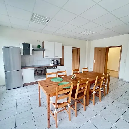 Apartment Gruene Glueck By Immo Franzi And Bochnjak Auerbach (Vogtland)